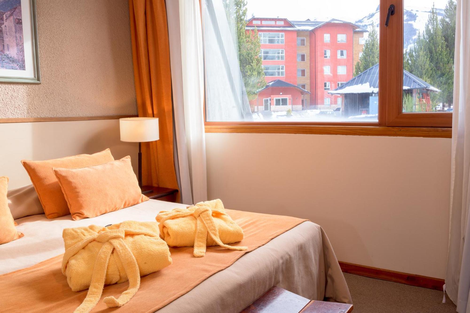 Aparthotel Village Catedral &