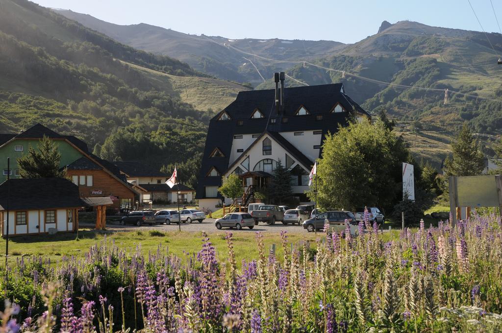 Village Catedral & Aparthotel San Carlos de Bariloche