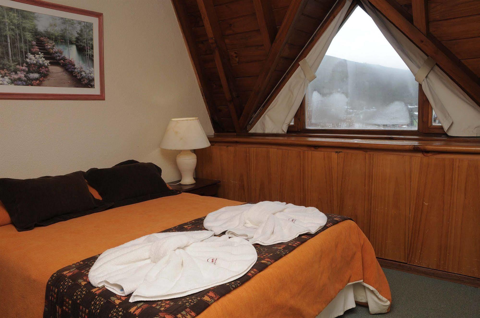 Village Catedral & Aparthotel 3*
